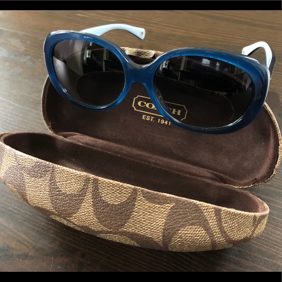 SOLD—COACH Victoria Sunglasses w/ Coach Case - Picture 2 of 8